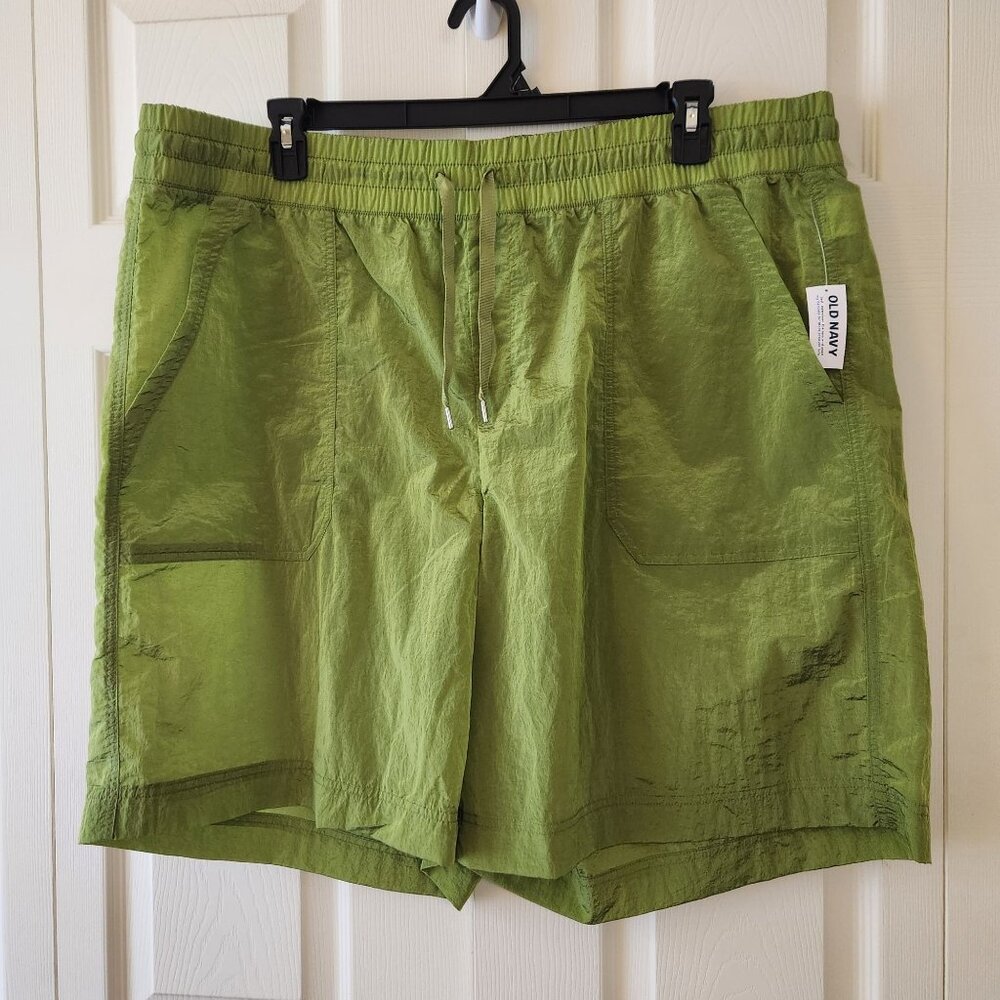 Mens Old Navy Quick-Dry Olive Green Shorts 2X With Elastic Waistband & Pockets